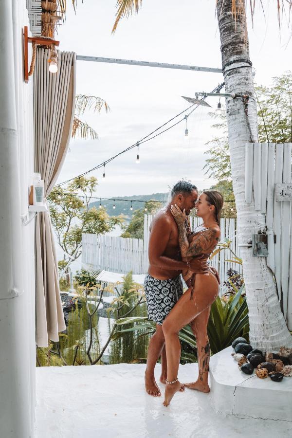 Tropical Glamping Nusa Penida - Private Romantic Seaside Bungalow Diamond Beach Polilit エクステリア 写真